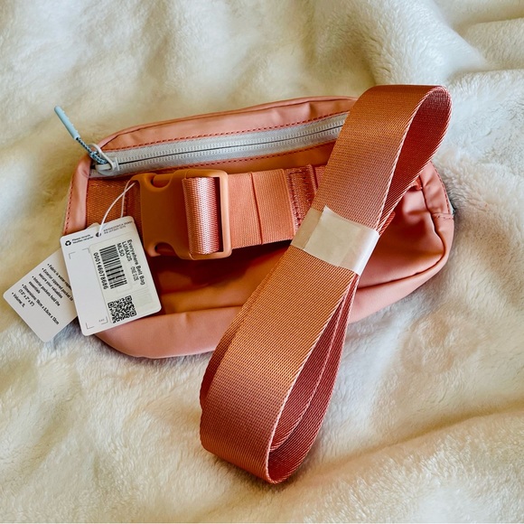 LAST ONE Pretty n Pink Bundle Stanley Tumbler Peach Tie Dye & Lululemon Belt bag - Picture 16 of 16